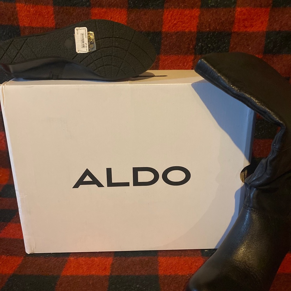 Boots - Picture 2 of 4